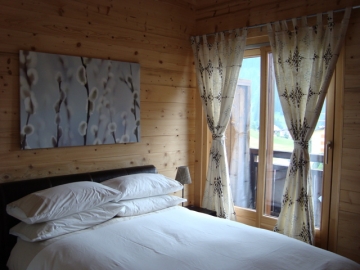 Morgins chalet - rear facing bedroom